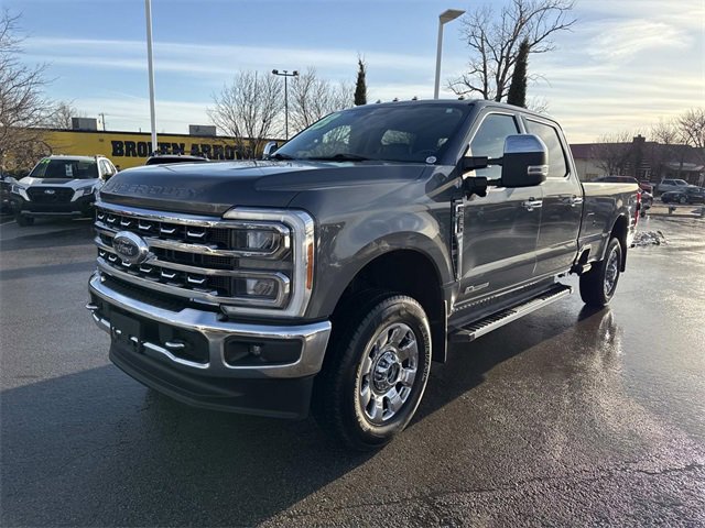 Used 2023 Ford F350 Lariat w/ Chrome Package image 9