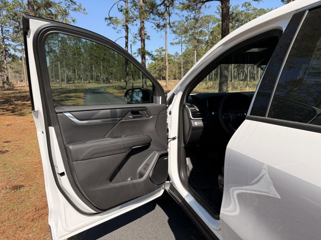 New 2026 GMC Acadia Elevation w/ LPO, Floor Liner Package image 13