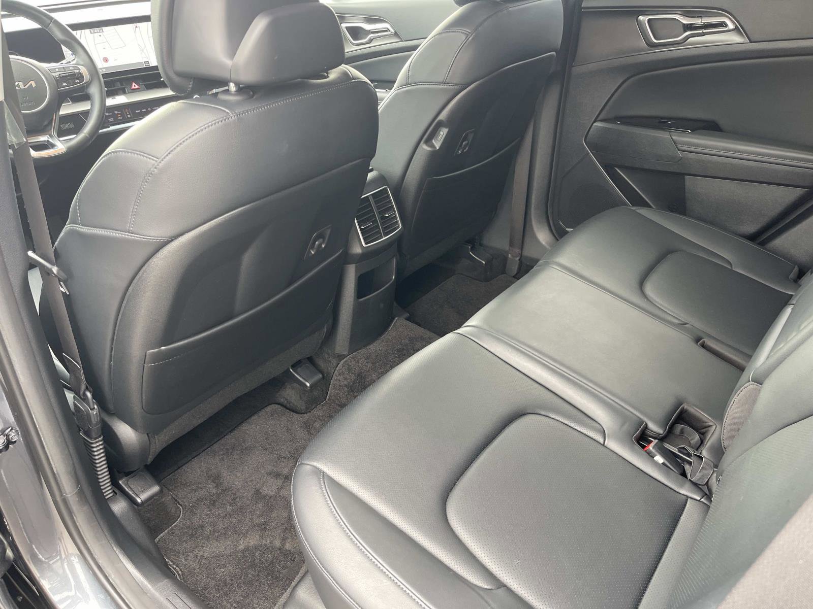 Certified 2023 Kia Sportage EX AWD/4WD image 17
