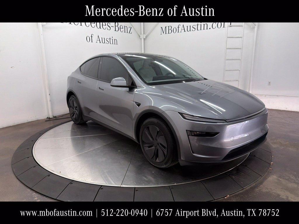 Used 2026 Tesla Model Y 2WD image 1