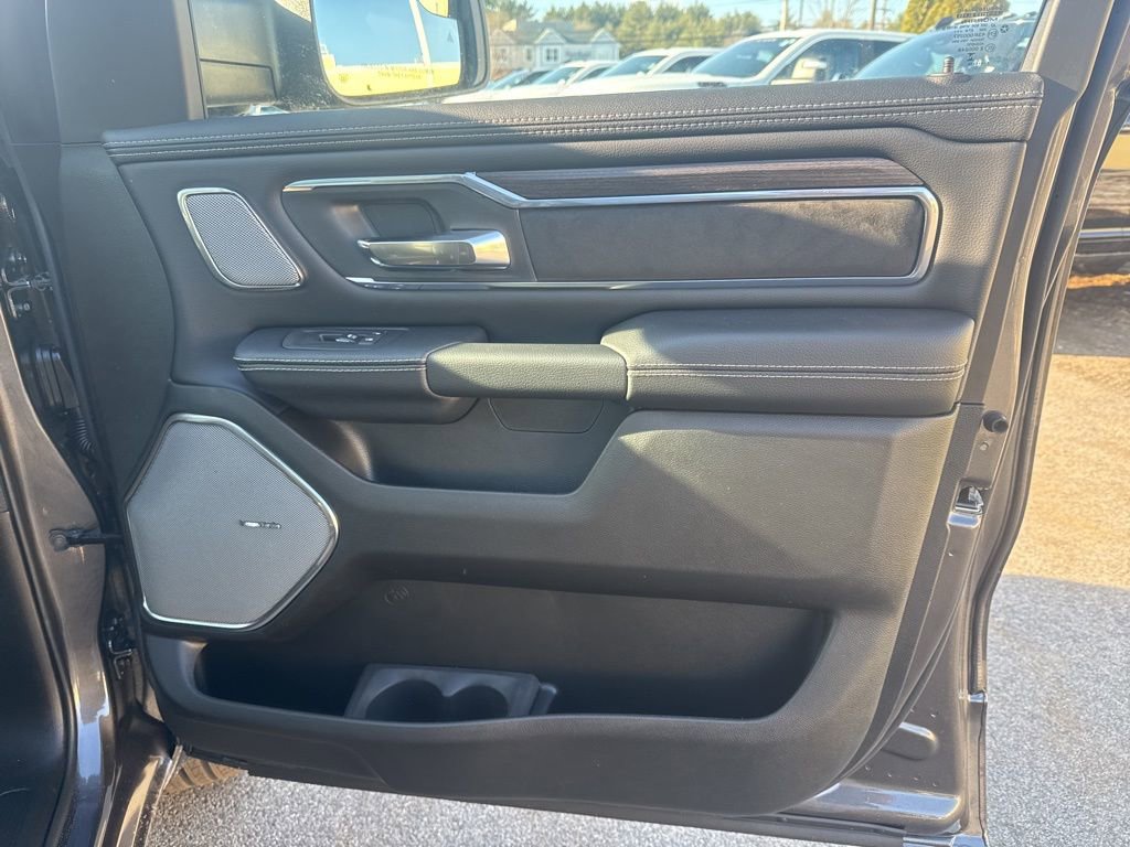 New 2026 RAM 1500 Laramie AWD/4WD image 32