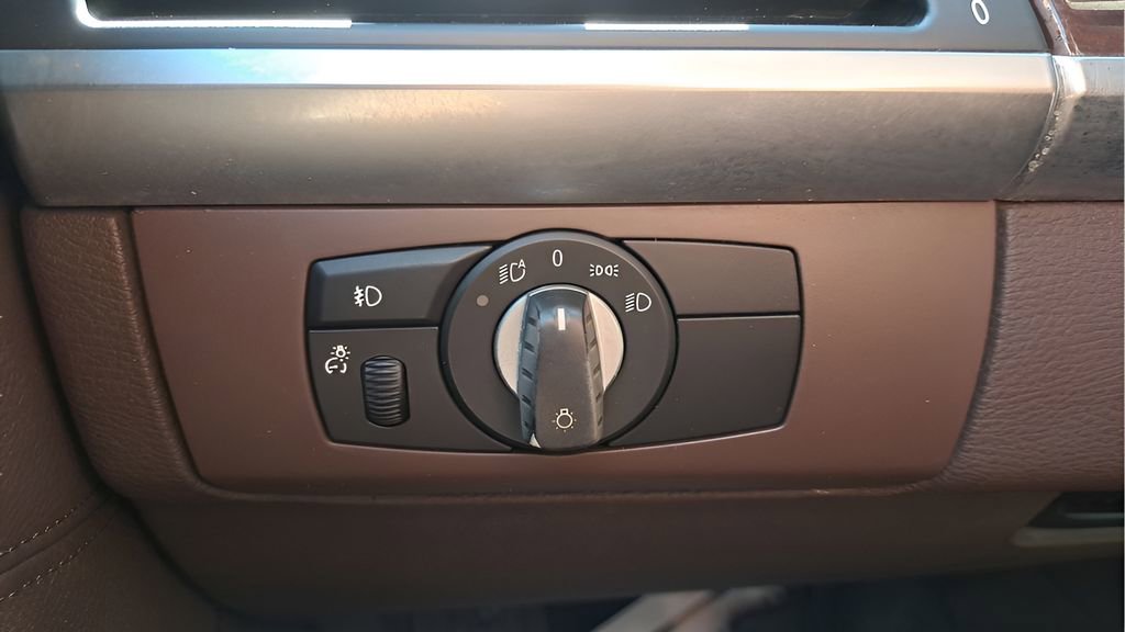 Used 2009 BMW X5 xDrive30i image 24