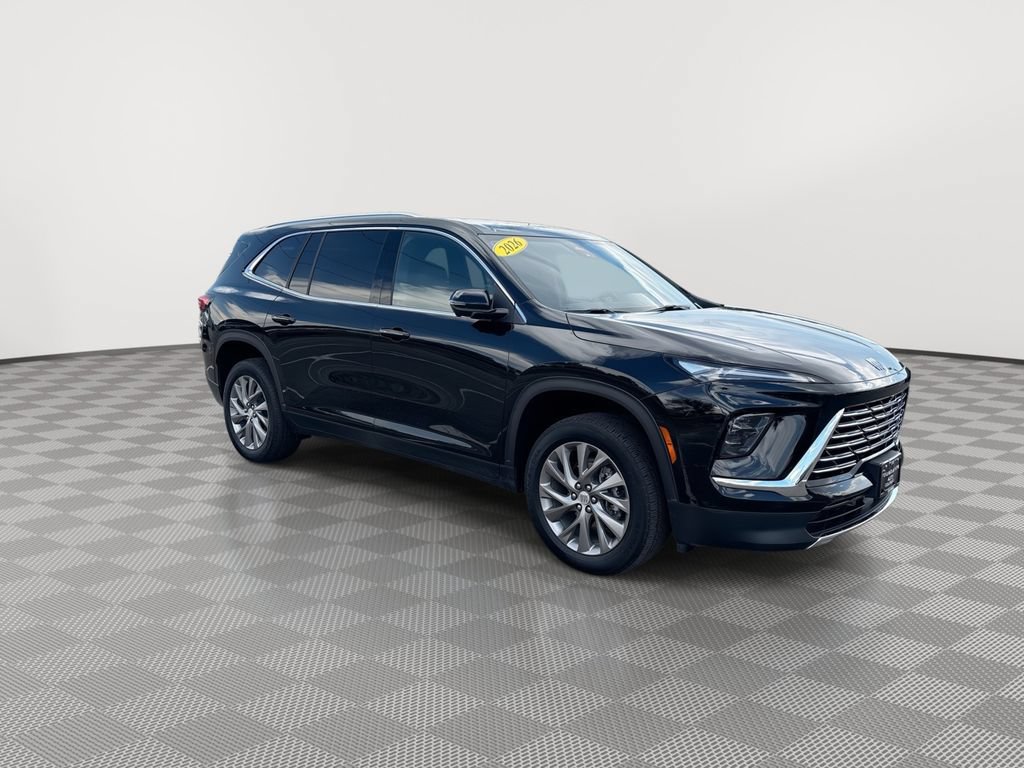 Certified 2026 Buick Enclave Preferred AWD/4WD image 2
