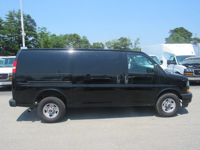 Used 2020 GMC Savana 2500 RWD image 3
