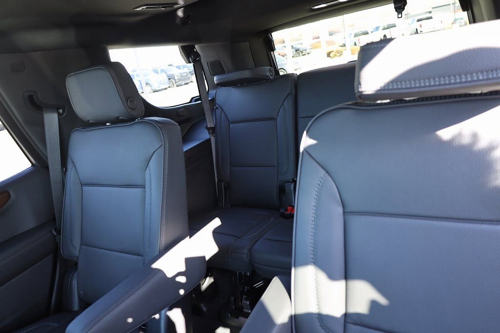 New 2026 GMC Yukon Denali w/ Denali Reserve Package image 19