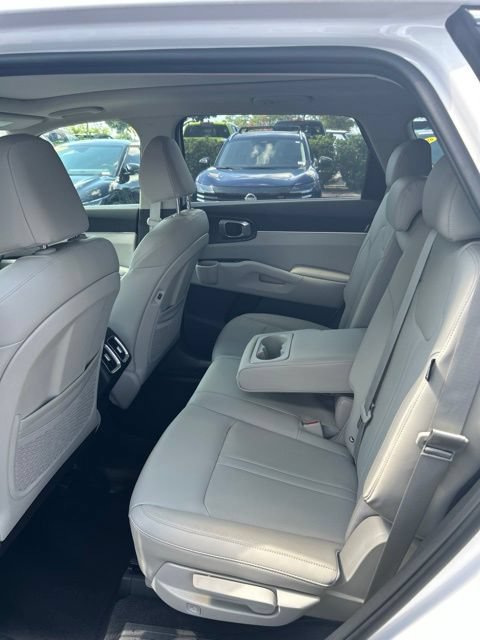 Certified 2026 Kia Sorento S w/ S Panoramic Sunroof Package FWD image 14