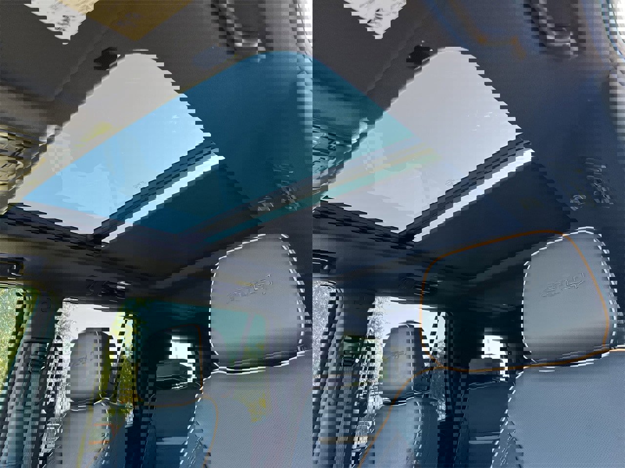 Used 2024 GMC Yukon AT4 w/ AT4 Premium Plus Package image 23