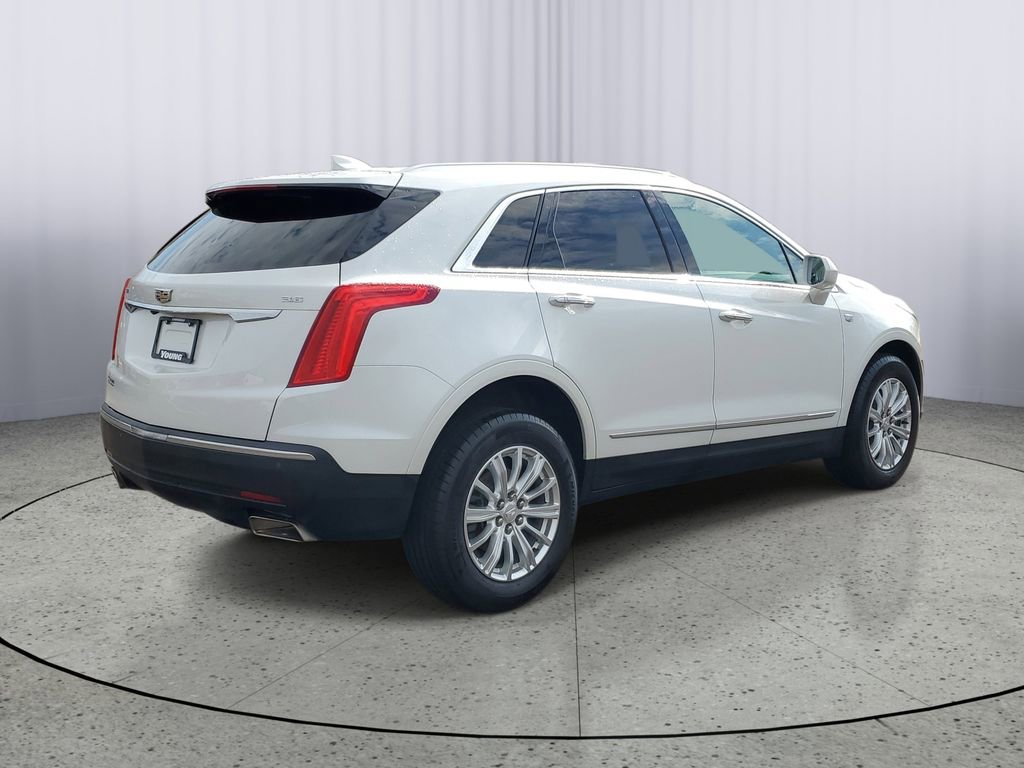 Certified 2017 Cadillac XT5 FWD w/ LPO, Wheel Lock Package image 3