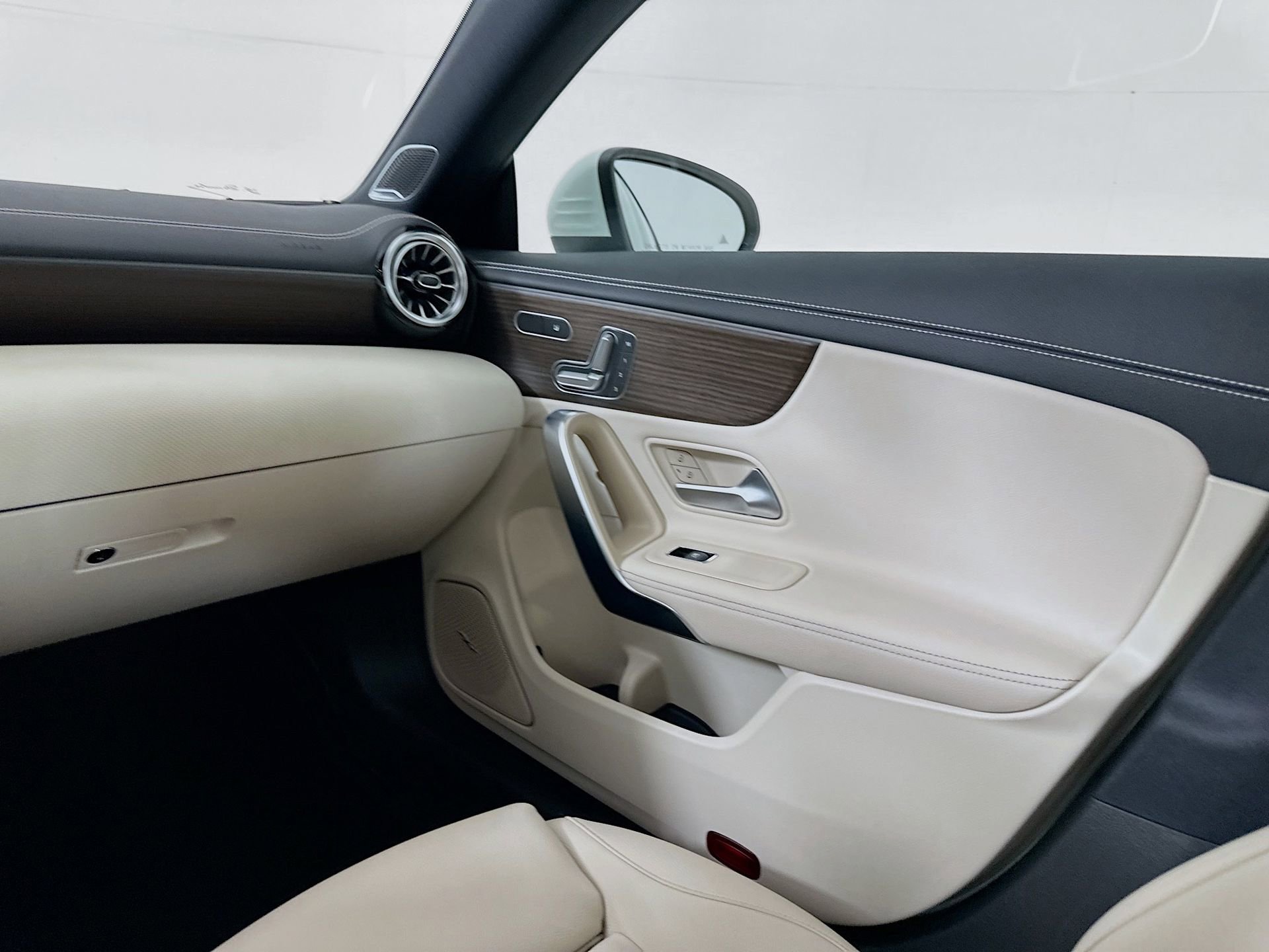 Certified 2026 Mercedes-Benz CLA 250 image 25