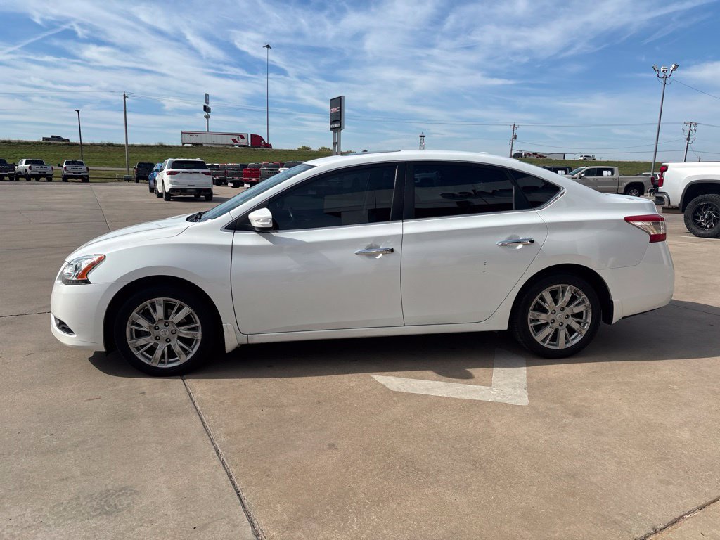 Used 2015 Nissan Sentra SL w/ SL Premium Package FWD image 4