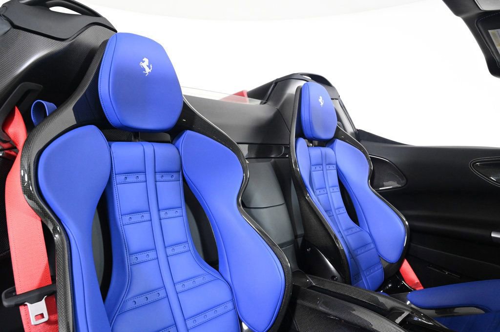 Used 2023 Ferrari SF90 Spider image 4