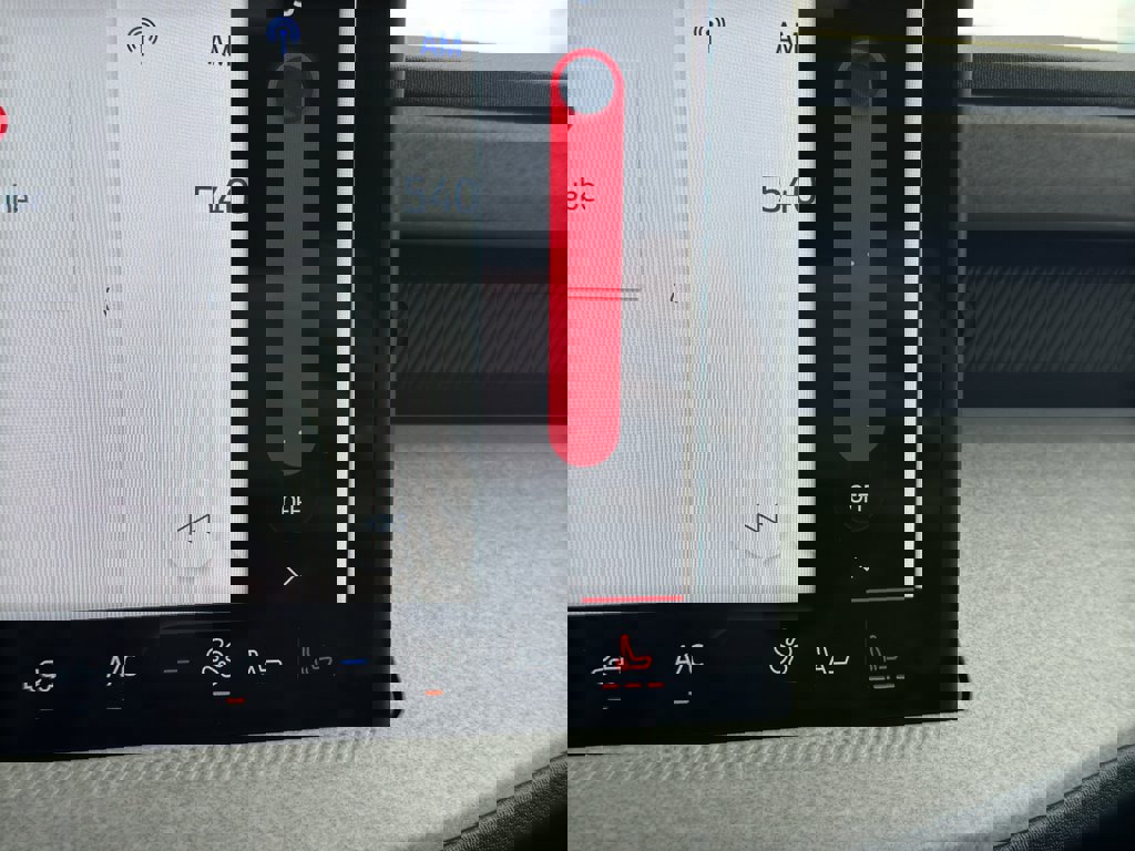 New 2025 Ford Maverick XLT w/ XLT Luxury Package image 24