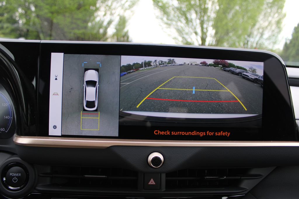 Used 2026 Toyota Crown Platinum image 32