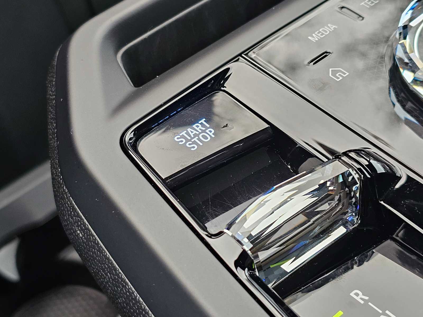 Used 2025 BMW iX xDrive50 w/ Sport Package image 34