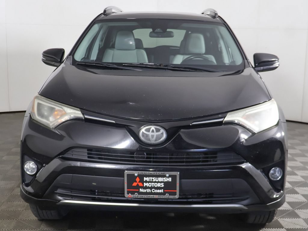 Used 2018 Toyota RAV4 XLE w/ Plus Extra Value Package FWD image 11