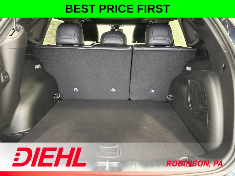 New 2026 Jeep Compass Trailhawk w/ Sun, Sound & Navigation Group AWD/4WD image 9