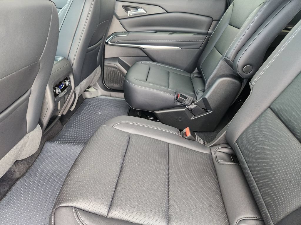 New 2026 Chevrolet Traverse LT w/ Driver Confidence Package FWD image 18