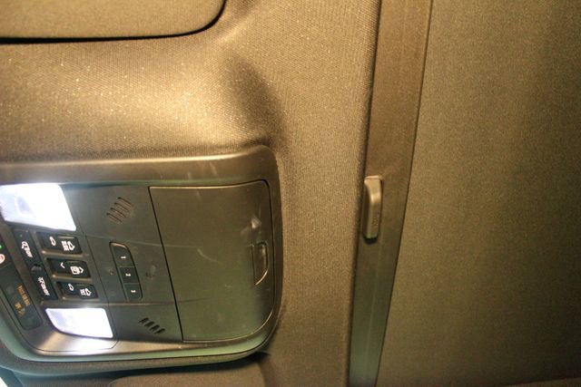 Used 2022 Buick Enclave Essence w/ Experience Buick Package image 30