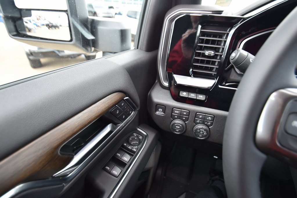 New 2026 Chevrolet Silverado 3500 High Country image 39