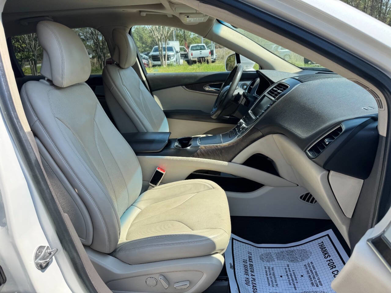 Used 2016 Lincoln MKX Reserve w/ Luxury Package image 15