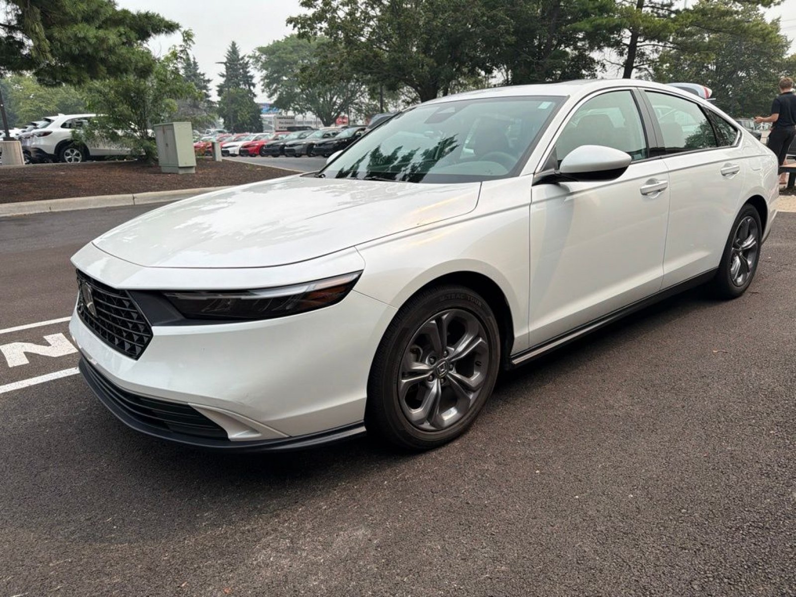 Used 2024 Honda Accord EX image 3