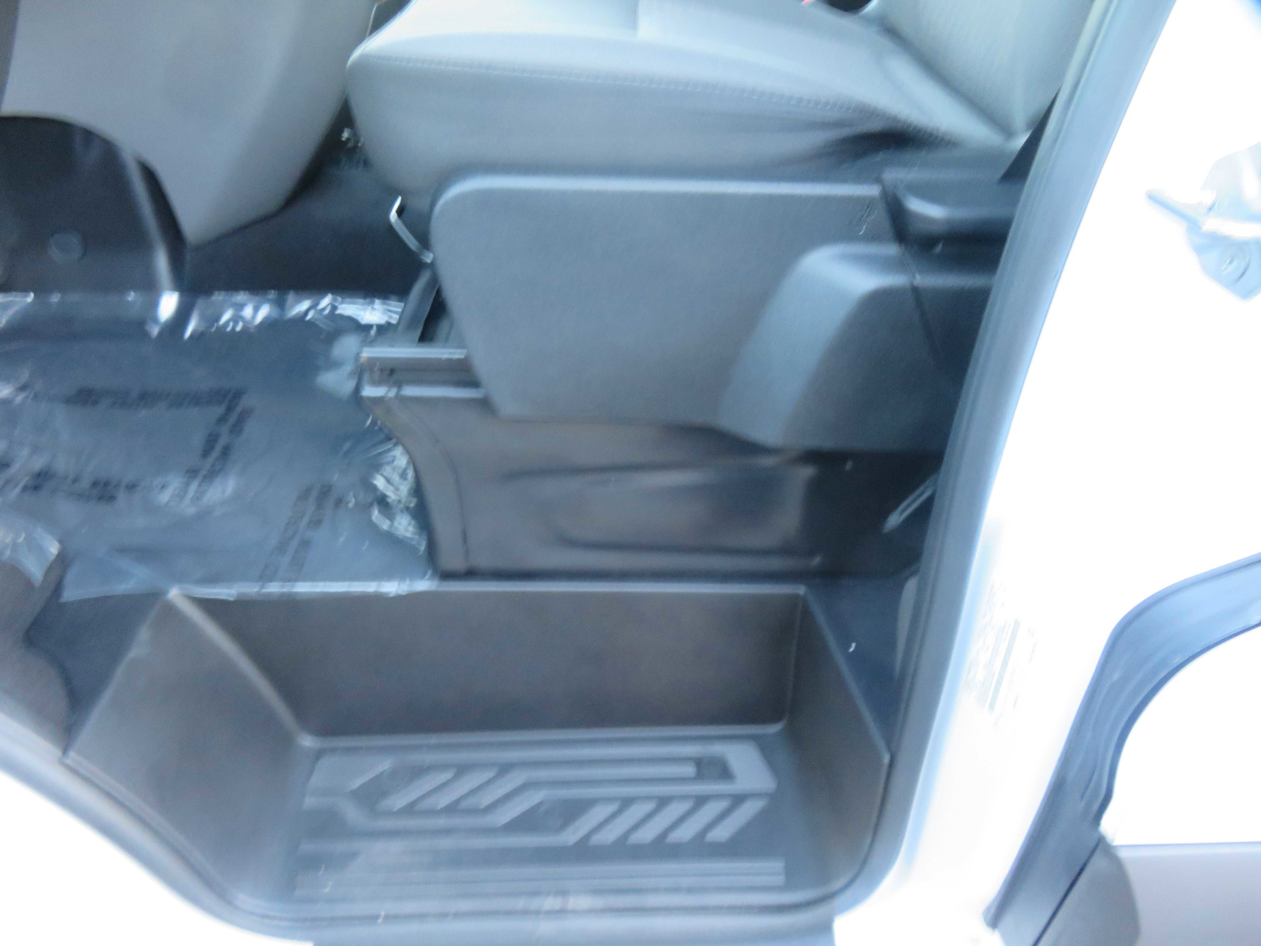 Used 2024 Ford Transit 350 XLT image 16