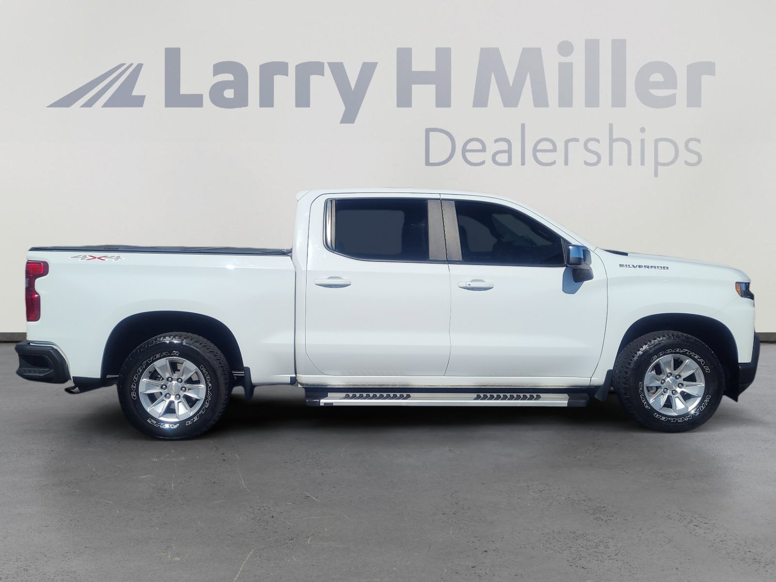 Used 2020 Chevrolet Silverado 1500 LT w/ Convenience Package image 6