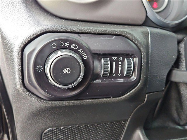 Used 2018 Jeep Wrangler Unlimited Sport S AWD/4WD image 23