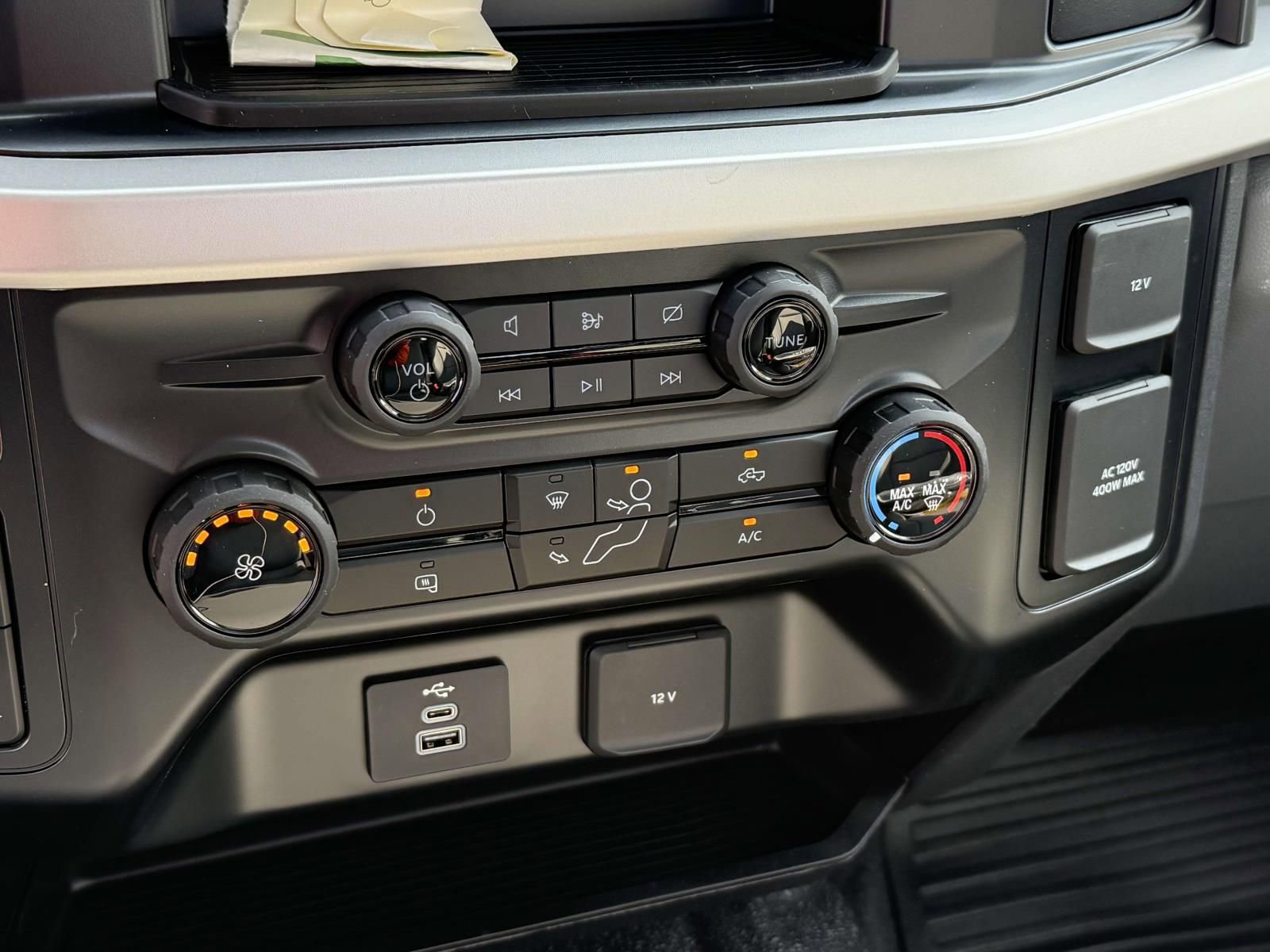 New 2024 Ford F550 4x4 Regular Cab Super Duty image 15