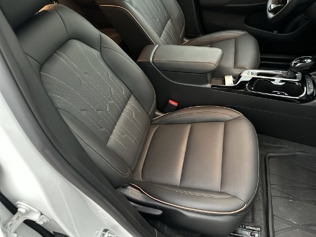 Used 2026 Buick Envista Avenir FWD image 34