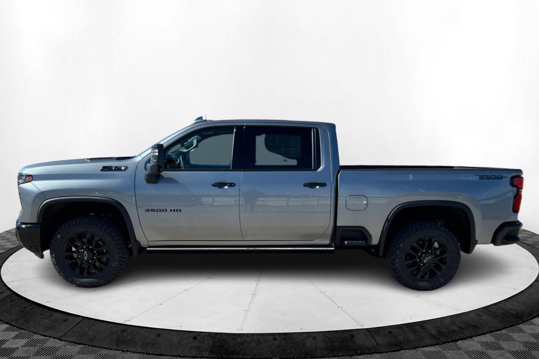 New 2026 Chevrolet Silverado 3500 LTZ image 2