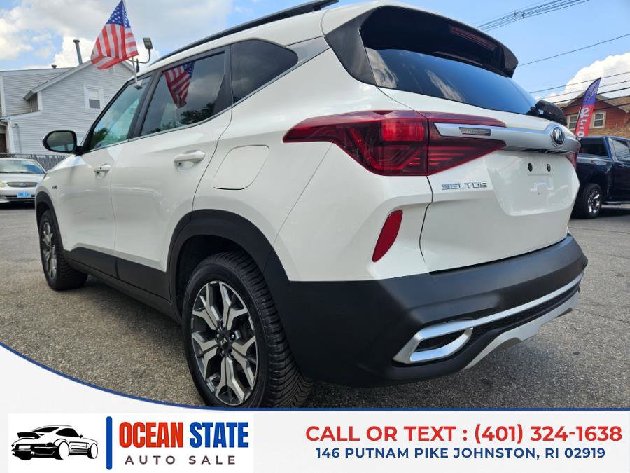 Used 2021 Kia Seltos EX image 3
