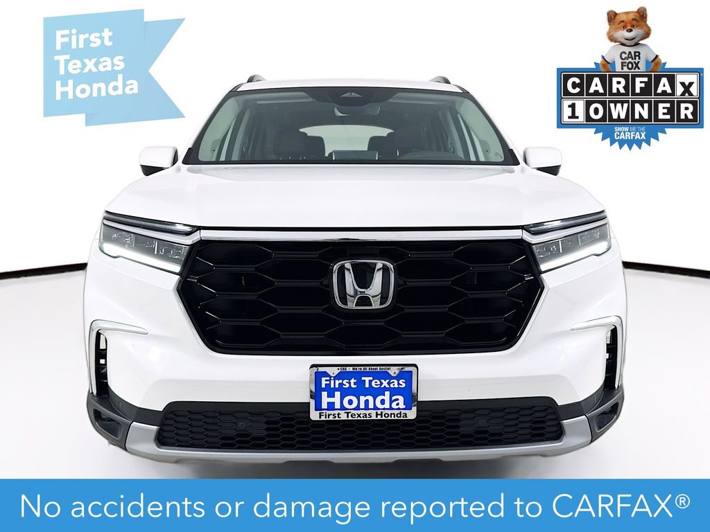 Used 2025 Honda Pilot Touring image 2