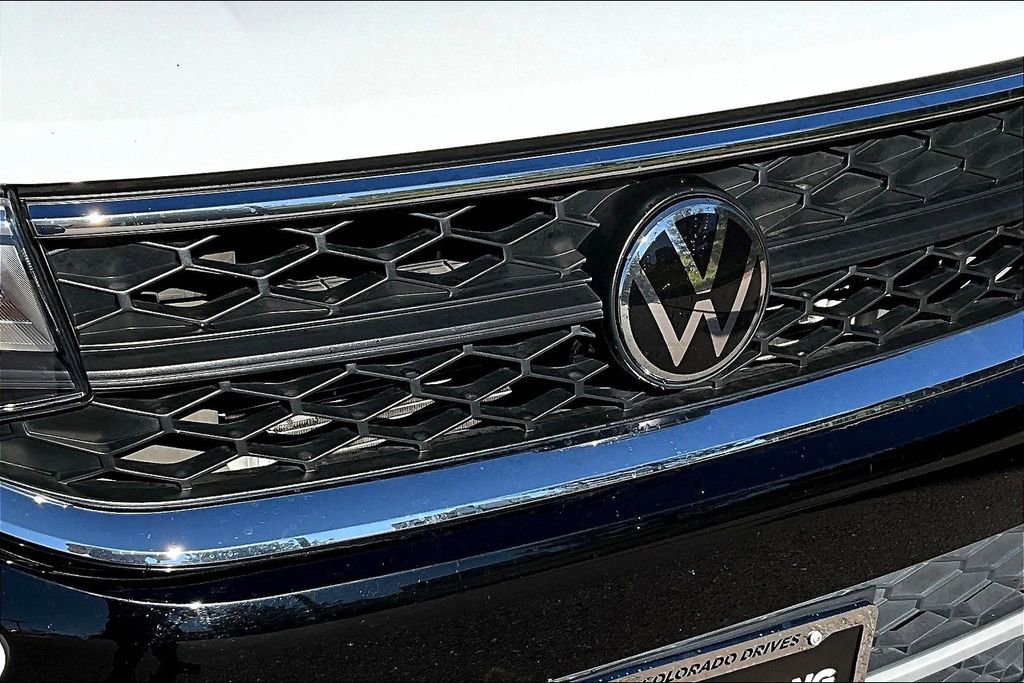 Used 2023 Volkswagen Taos SE image 31