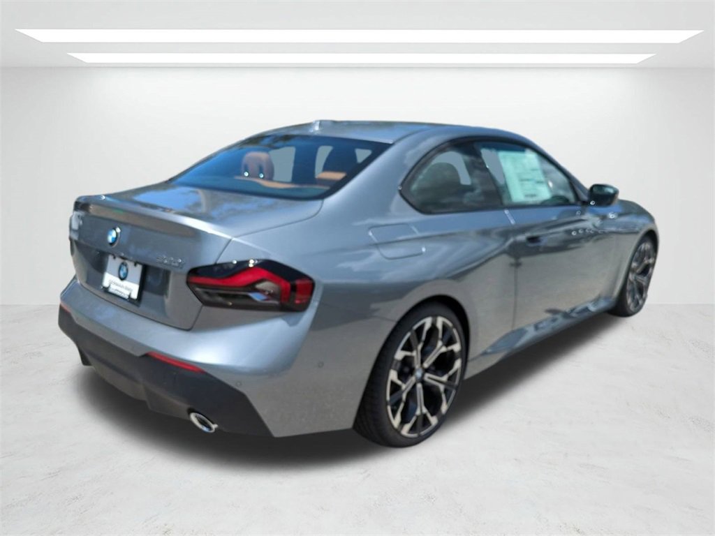 New 2025 BMW 230i Coupe w/ Premium Package image 4