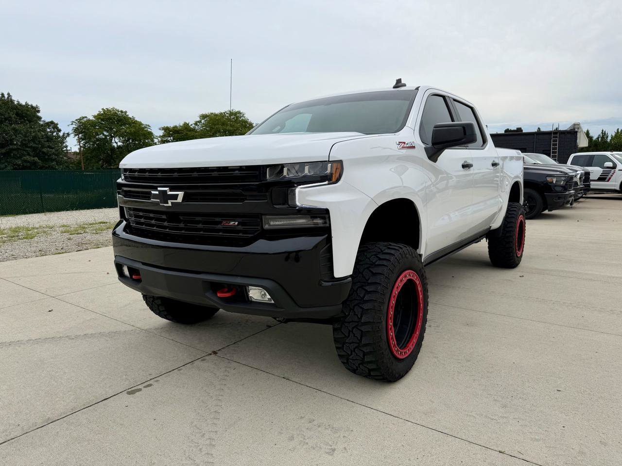 Used 2021 Chevrolet Silverado 1500 LT Trail Boss w/ Convenience Package II AWD/4WD image 3