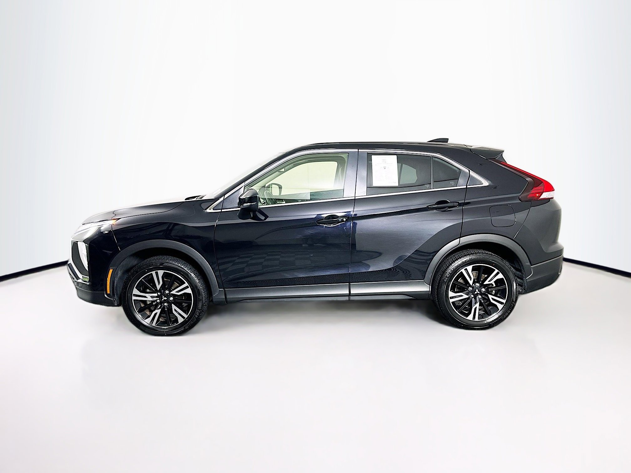 Used 2025 Mitsubishi Eclipse Cross SE AWD/4WD image 4