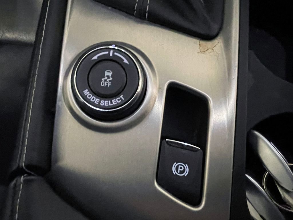 Used 2014 Chevrolet Corvette Stingray Coupe RWD image 52