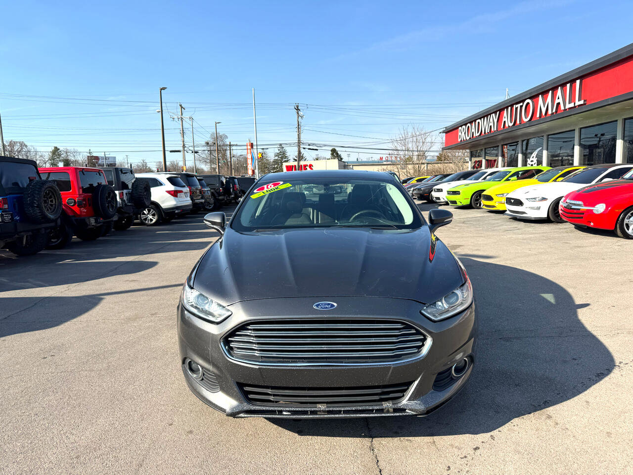 Used 2016 Ford Fusion SE w/ Equipment Group 202A image 8
