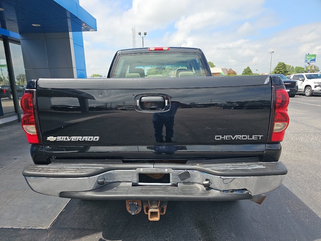 Used 2005 Chevrolet Silverado 2500 LS AWD/4WD image 4