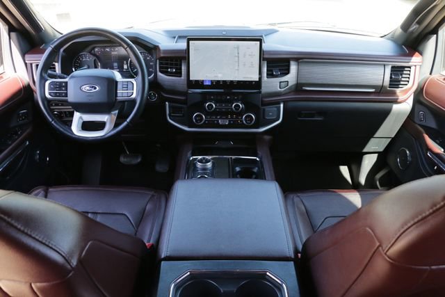 Used 2024 Ford Expedition Limited image 27