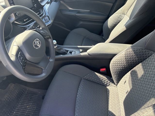 Used 2021 Toyota C-HR LE image 4