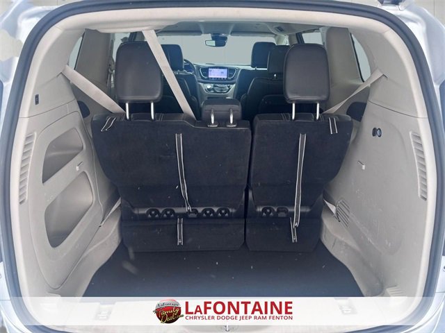 Certified 2023 Chrysler Pacifica Touring-L image 26