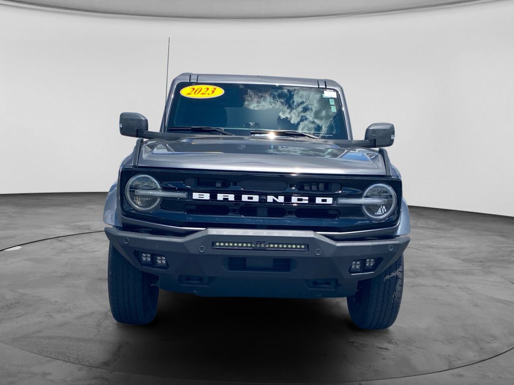Used 2023 Ford Bronco Outer Banks AWD/4WD image 2