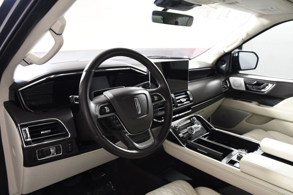 Used 2022 Lincoln Navigator L Black Label AWD/4WD image 12