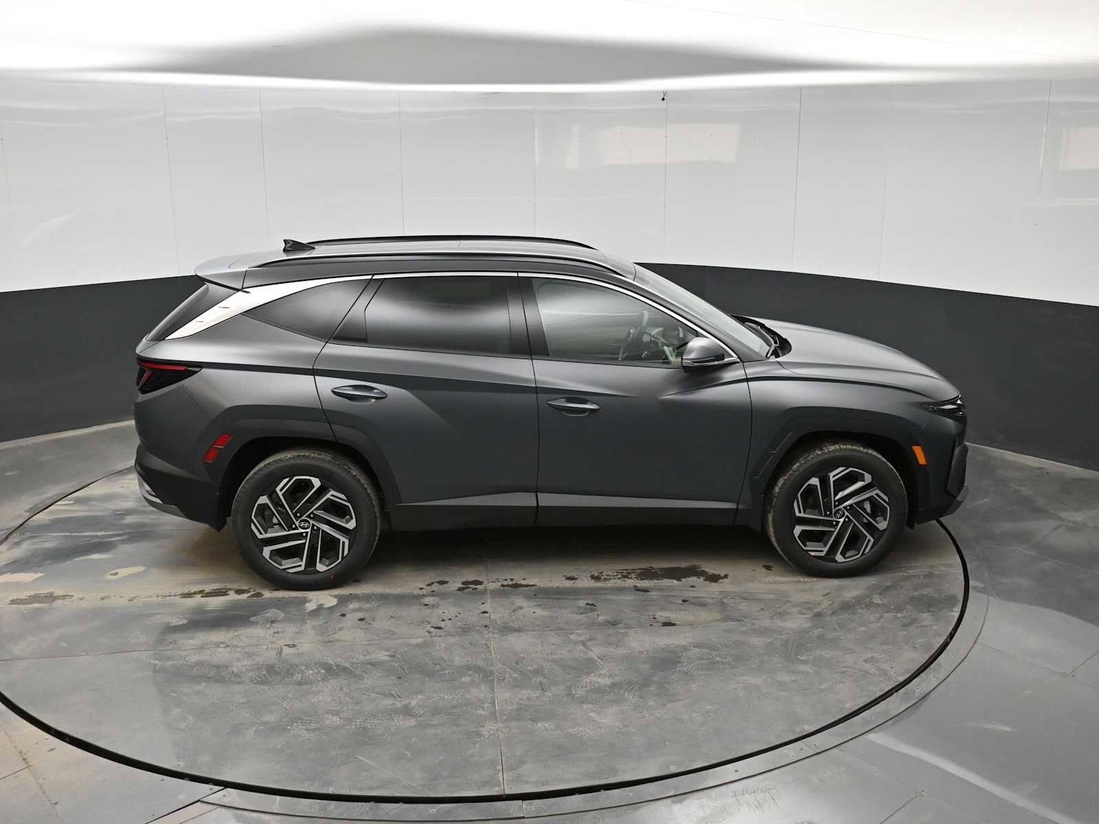 New 2026 Hyundai Tucson Limited w/ Tow & Go Package image 30