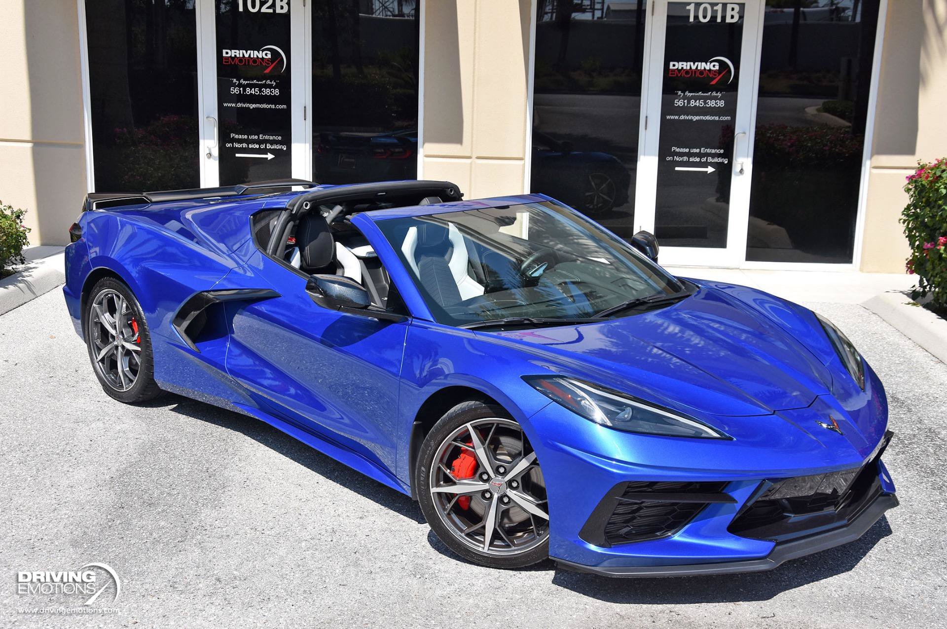 Used 2020 Chevrolet Corvette Stingray Premium Cpe w/ 3LT Preferred Equipment Group RWD image 2
