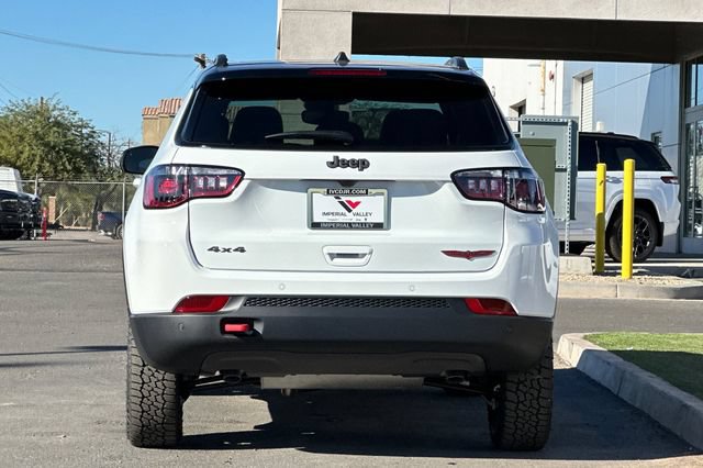New 2026 Jeep Compass Trailhawk w/ Sun, Sound & Navigation Group AWD/4WD image 10