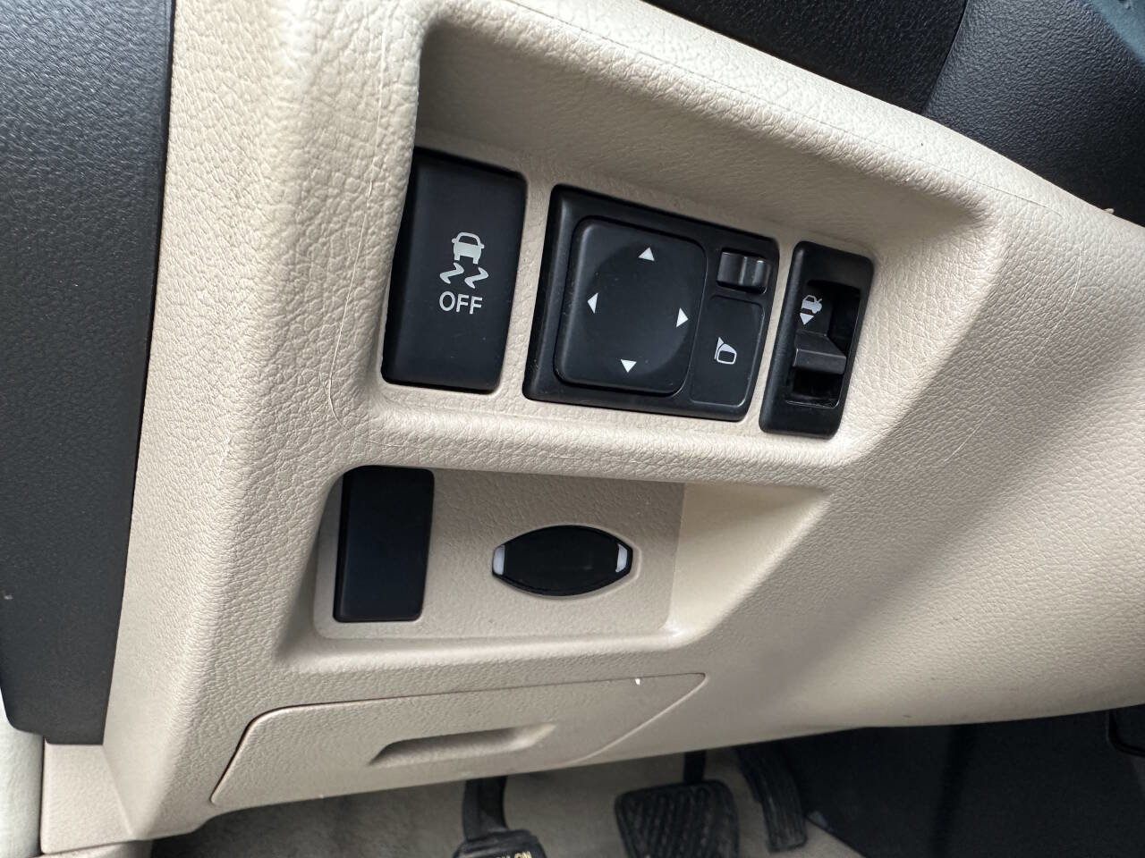 Used 2012 Nissan Maxima 3.5 SV image 24