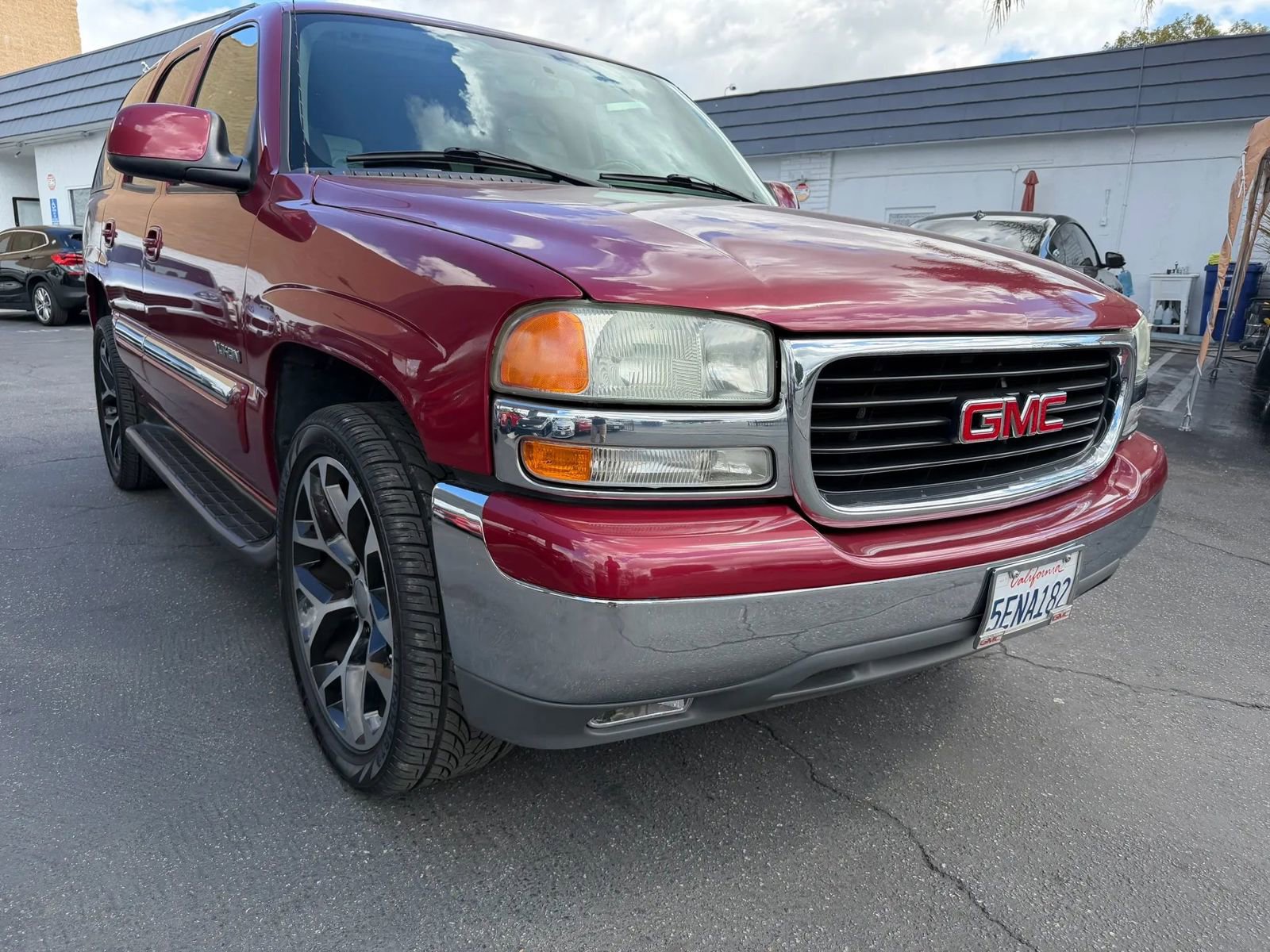 Used 2004 GMC Yukon SLE RWD image 9